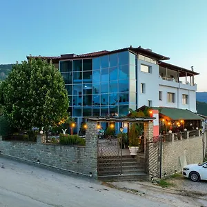 Kanione Hotel Cerenisht